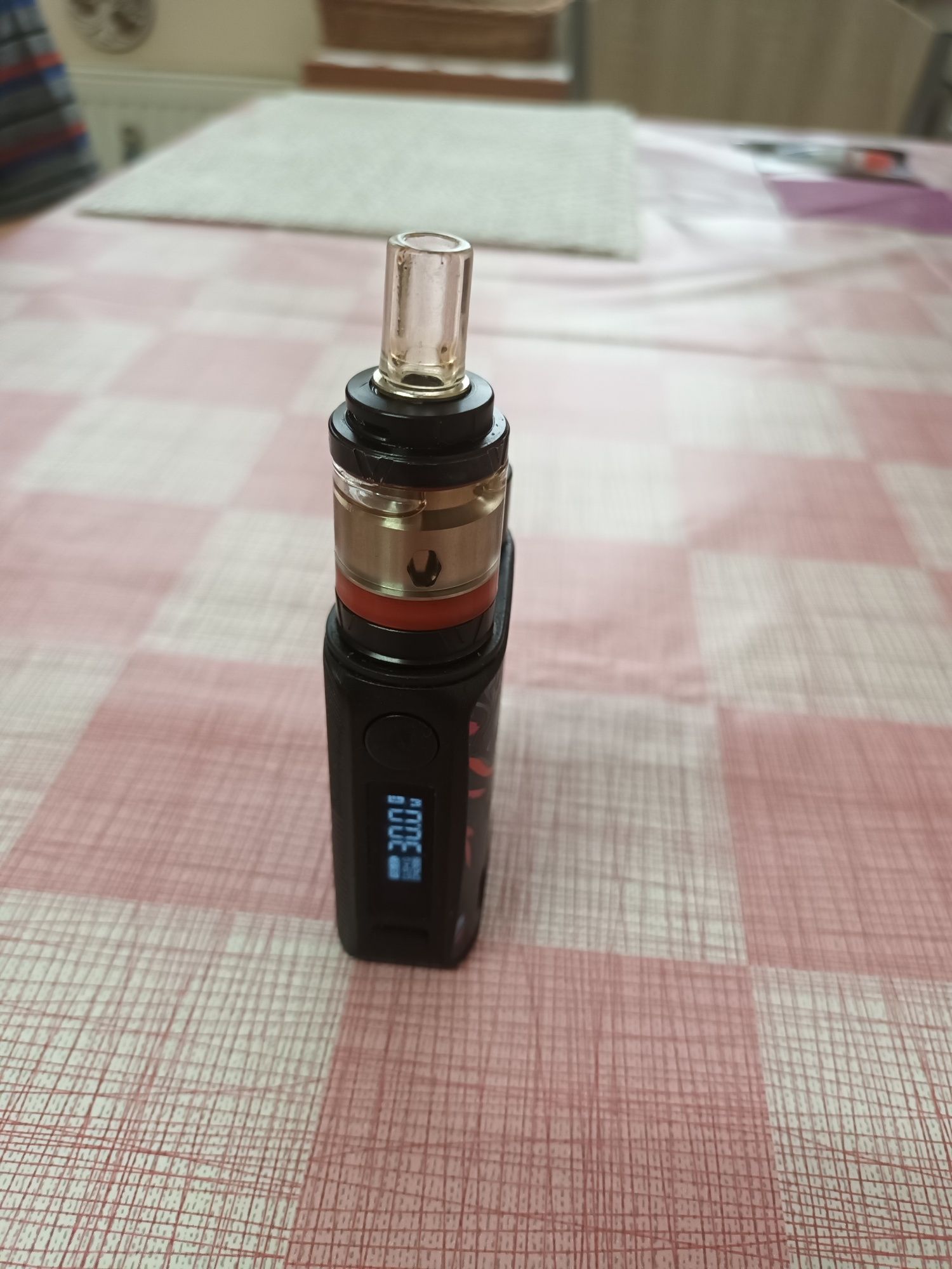 Vând țigară electronica Vaporesso Swag