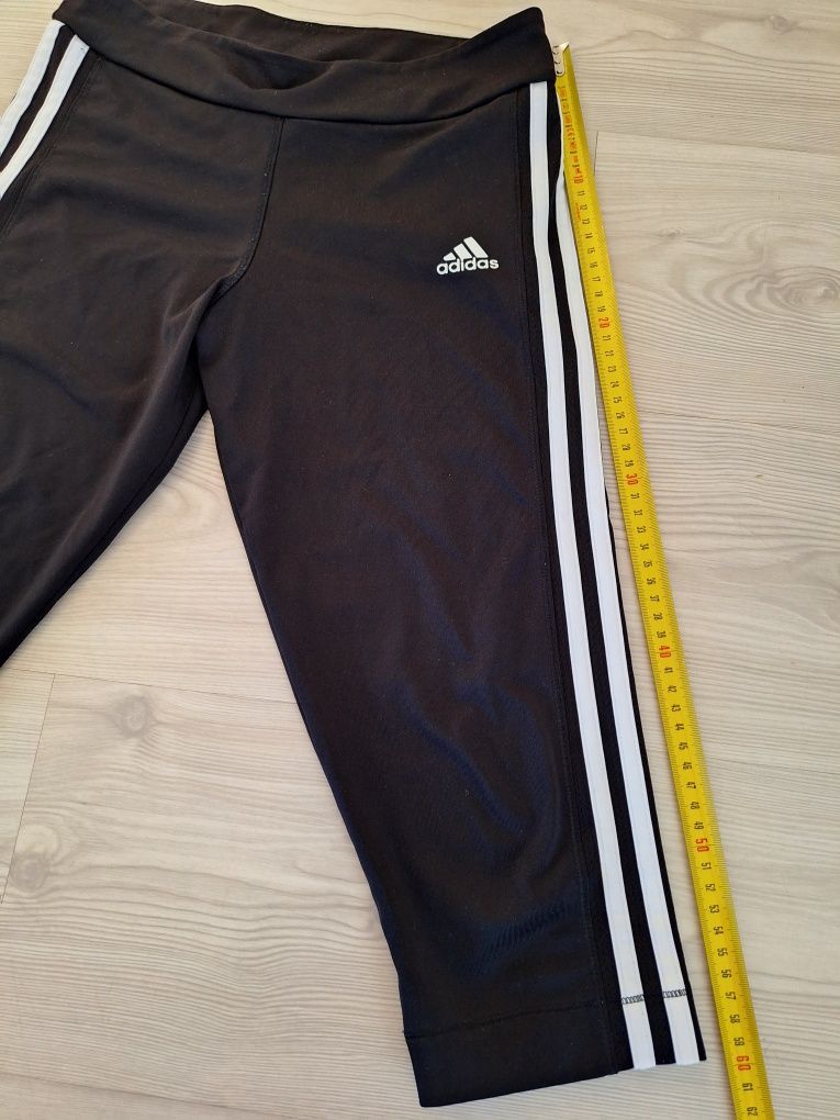 Pantaloni 3/4 adidas 164 cm 13-14 ani merg și XS-S