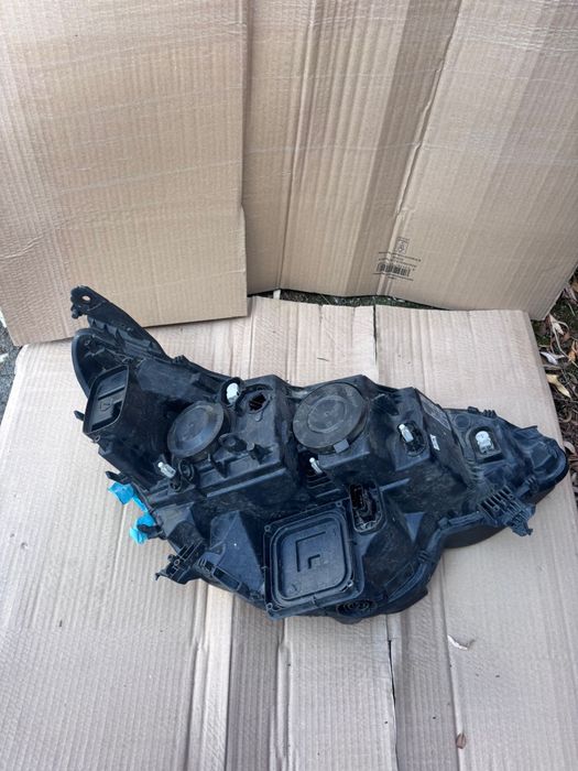 Far stanga Renault Megane 4 / IV 260606911R