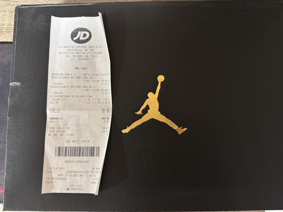 Jordan max aura 4
