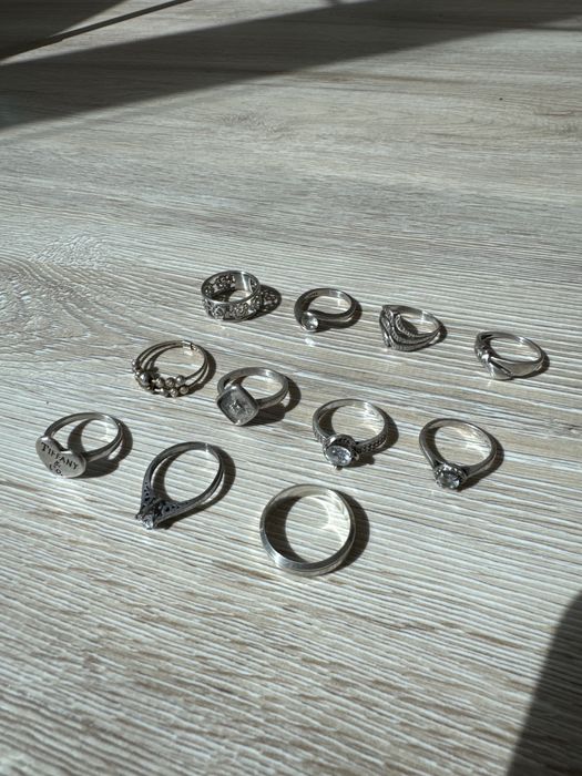 Продаются серебряные кольца