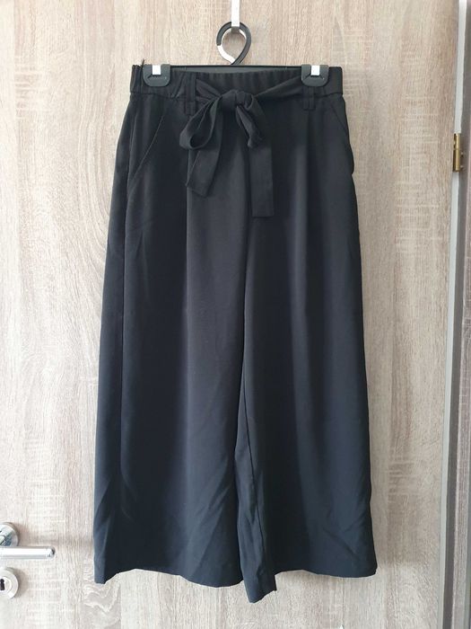 Pantaloni de dama culottes negri ZARA, marimea XS