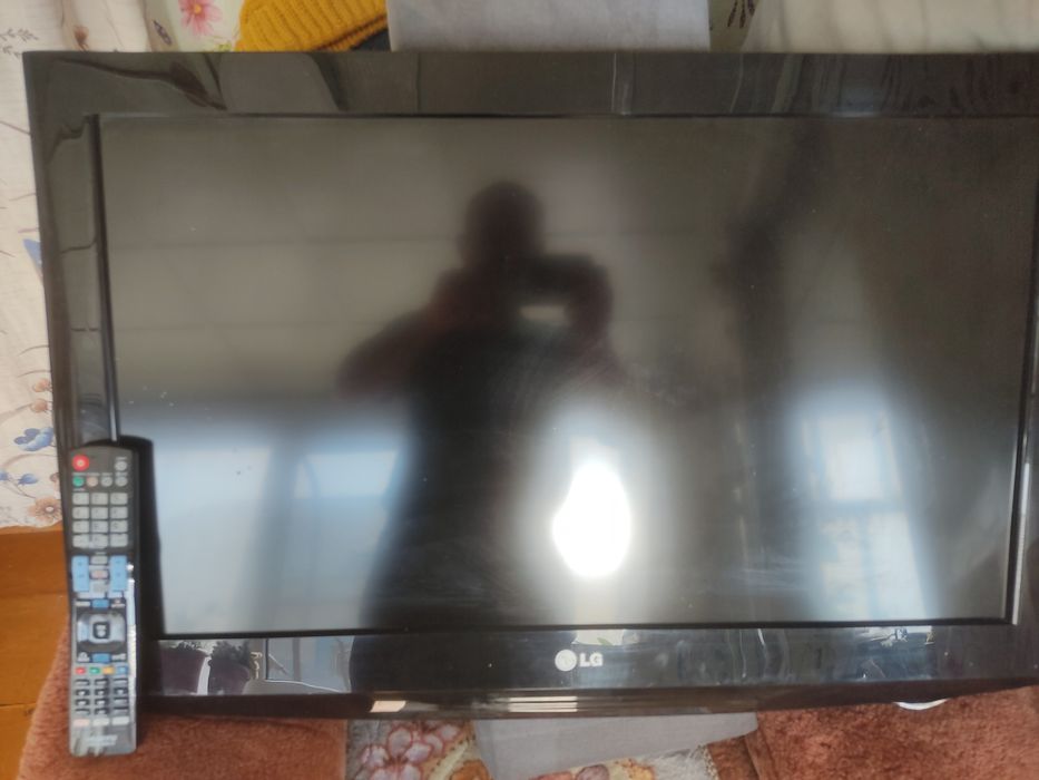 Продам телевизор LG