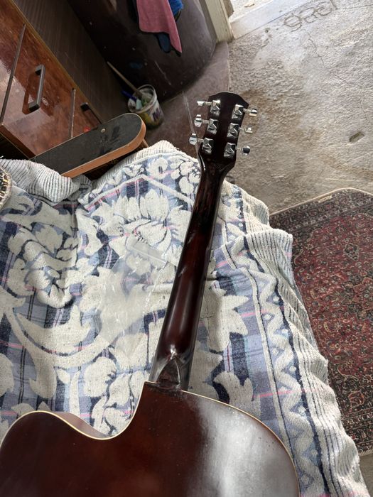 Продается гитара