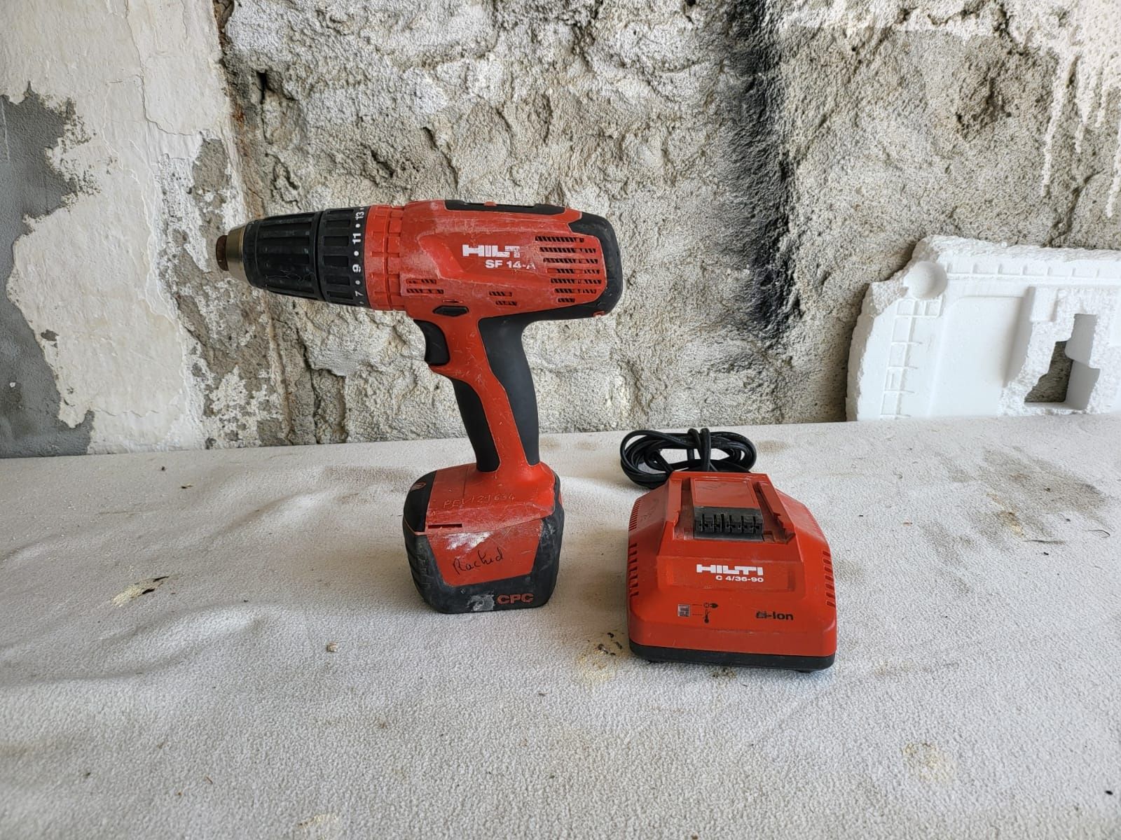 Mașina de găurit și înșurubat Hilti  SF 14-A