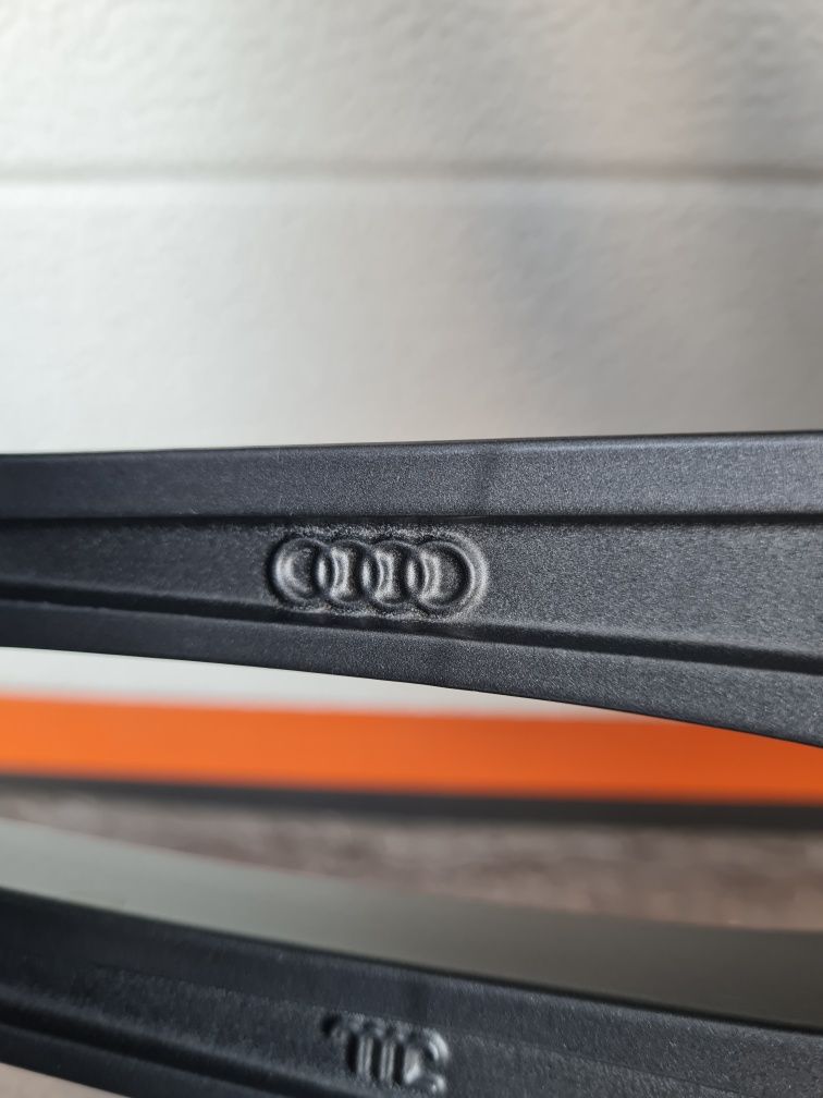 Оригинални джанти за АУДИ AUDI VW SEAT SKODA R19 5x112 ET52 9J