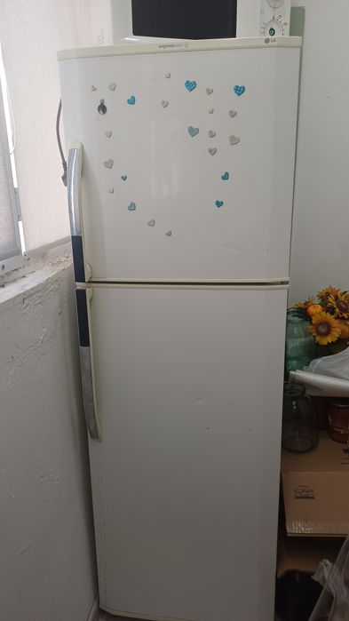 Продам холодильник LG
