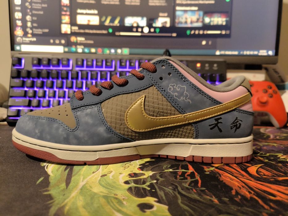 Nike SB Dunk Low Black Myth Wukong 43