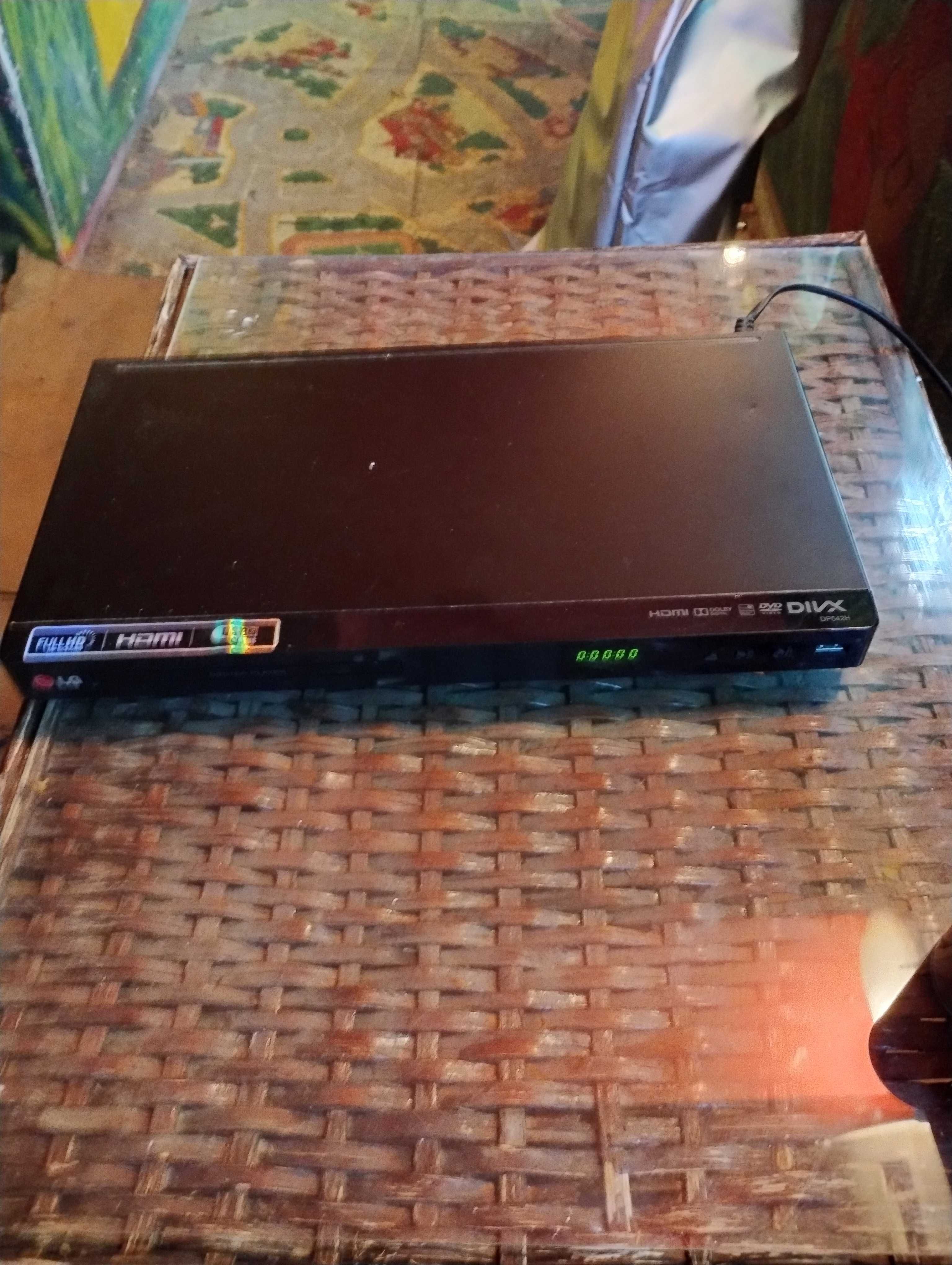 Продава cd и Dvd player Philips и LG.Работят Перфектно