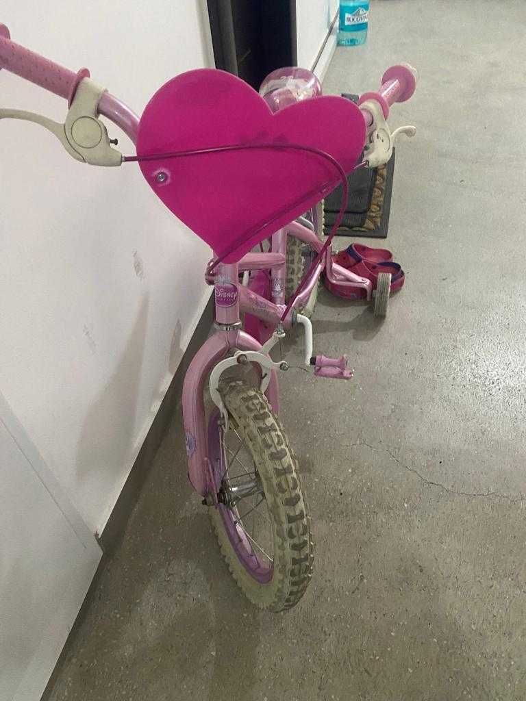 Vand bicicleta pentru copii  aveti transport gratuit