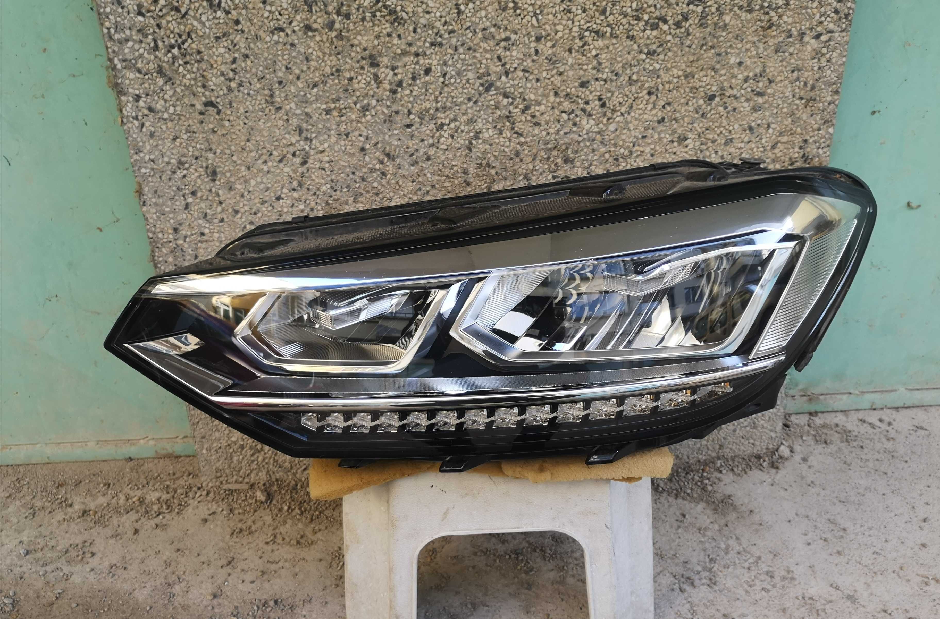 Оригинален фар Vw  Touran Full Led