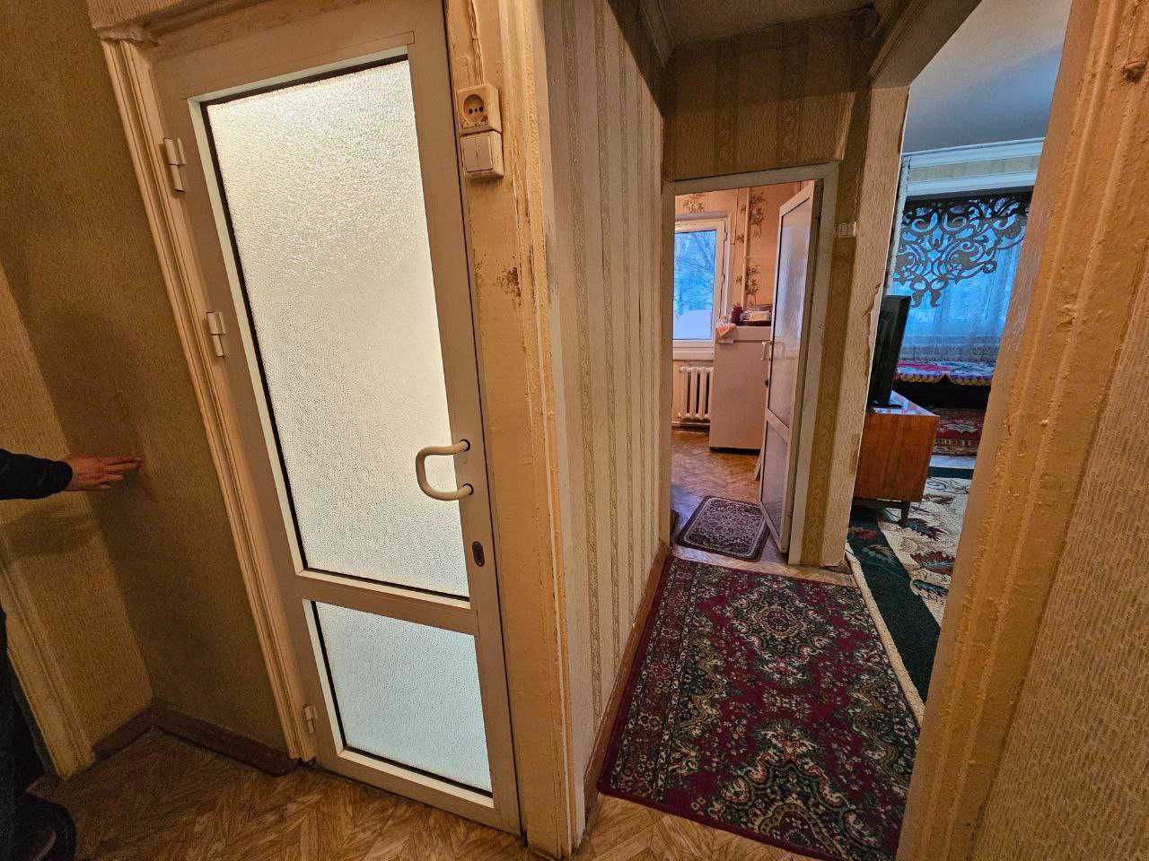 Срочно Продаётся 2-Комнатная Квартира — 3 Этаж, Ориентир Вокзал -Базар