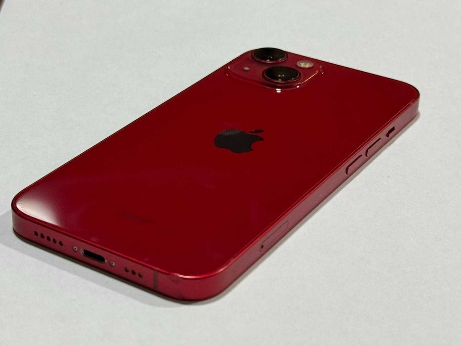 Мобилен телефон Apple iPhone 13 128GB