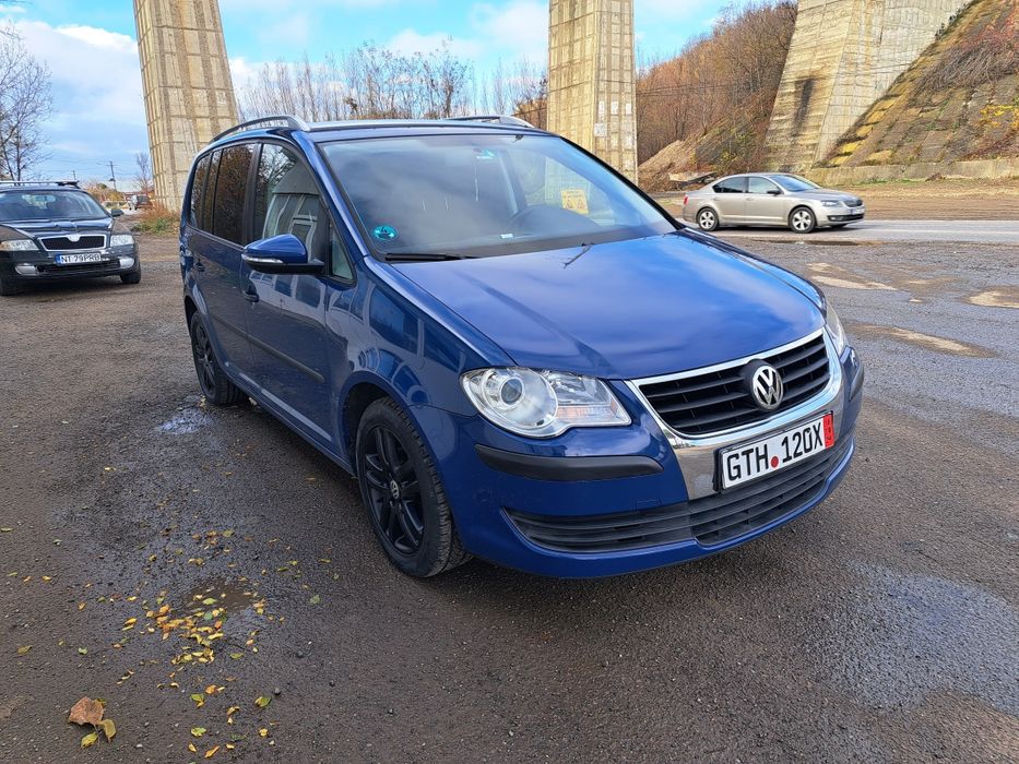 Vw touran 1.9 tdi 7 locuri  2010