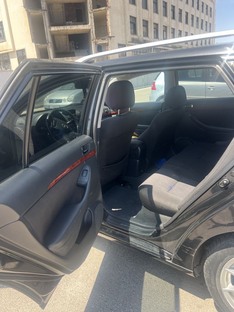 Toyota Avensis 2.2 D-4D 2006 150 к.с  Комби