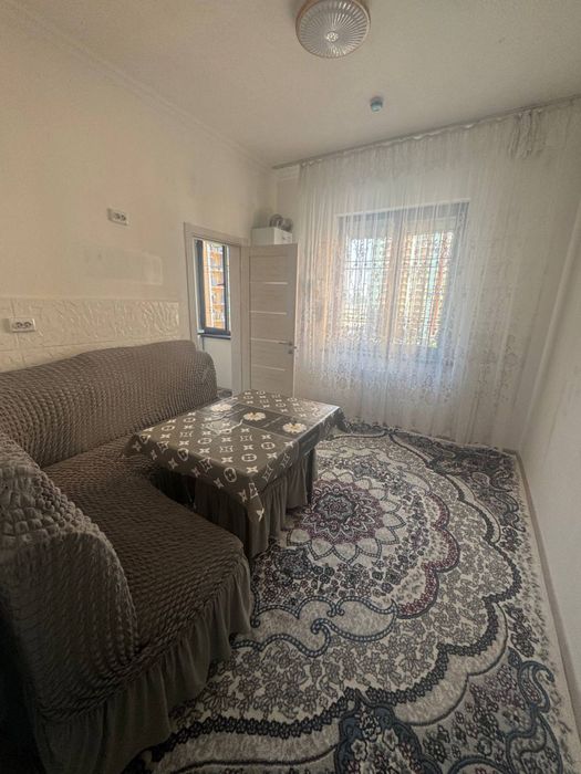 Xona ijaraga beriladi yoki 4ta qiz olinadi