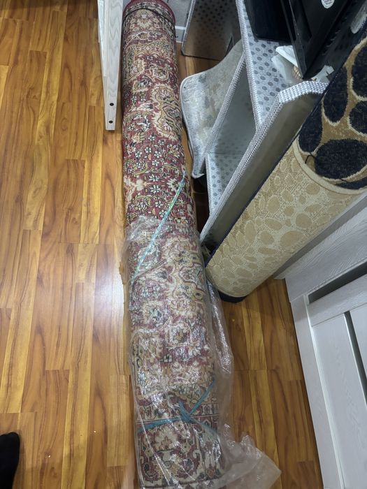 Ковер в хорошем состоянии