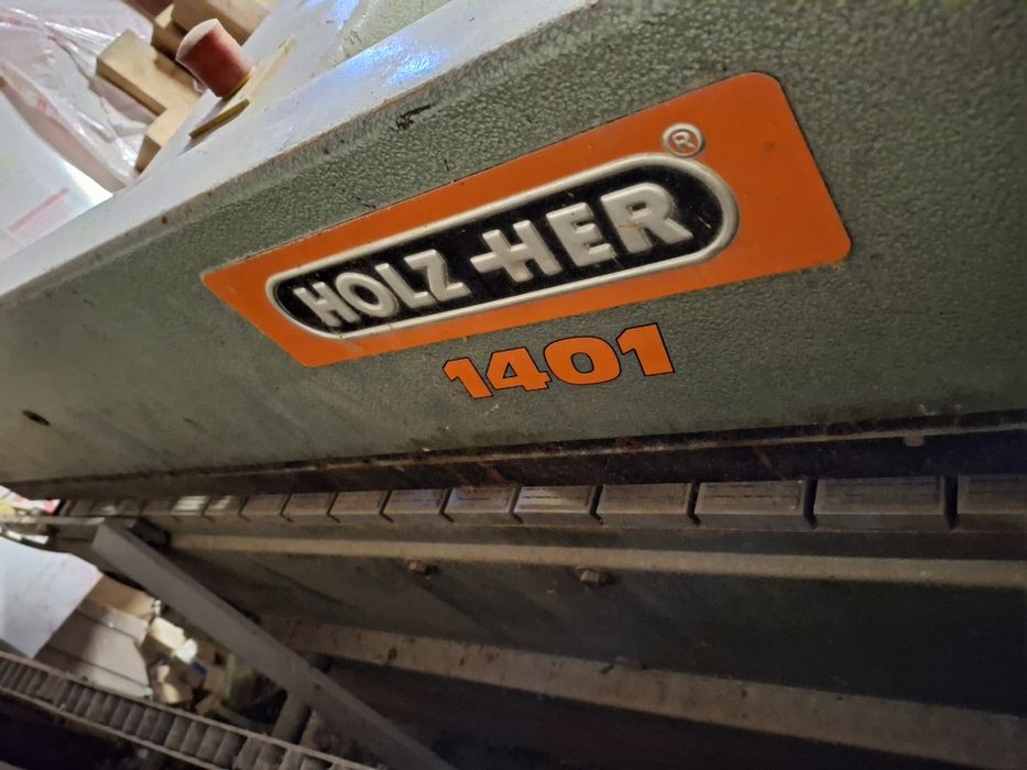 Mașină de aplicat cant