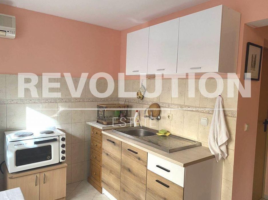 Дава се под наем Двустаен апартамент в Варна, Спортна зала - 52 кв.м за 350 € - Снимка #2