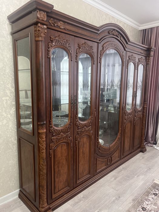 Сервант для посуды