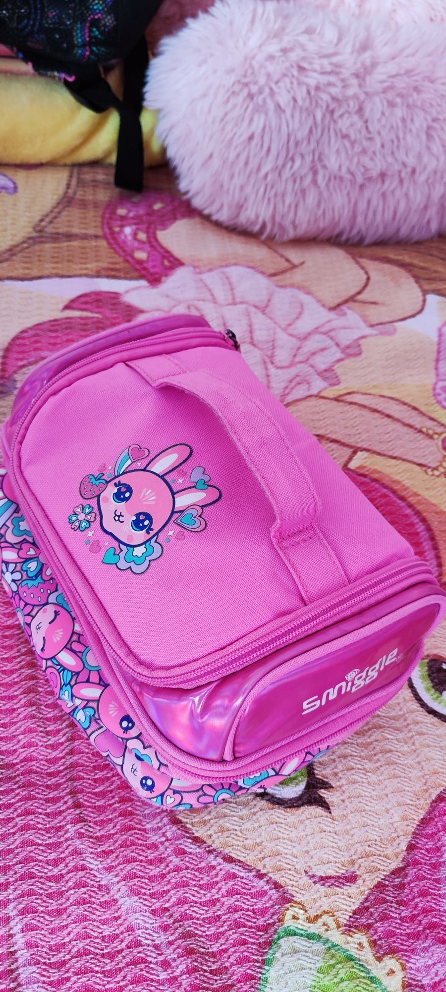 Ученическа раница с чанта за храна Smiggle