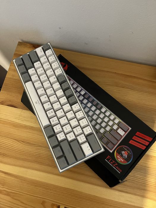 Механическая клавиатура redragon k617 fizz rgb