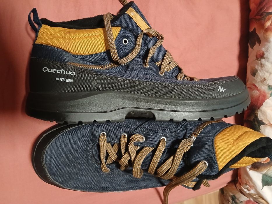 Туристически обувки номер 44и 45.