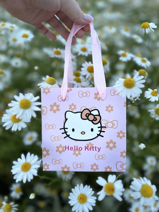 Подвеска HELLO KITTY в подарочной упаковке