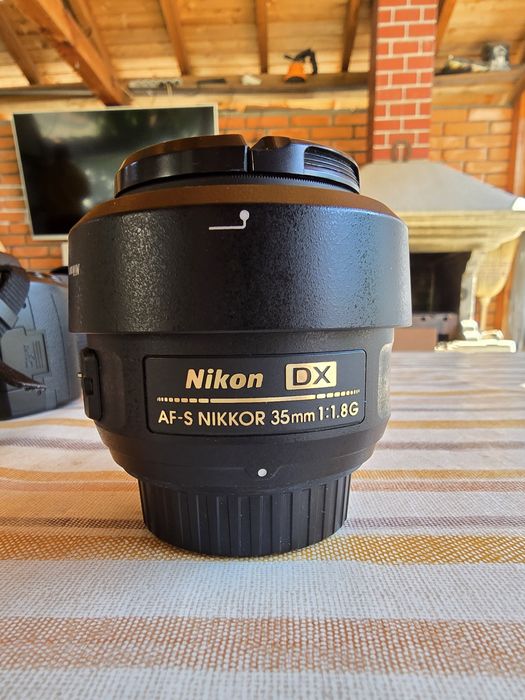 Фотоапарат Nikon d3000 с три обектива отлично състояние