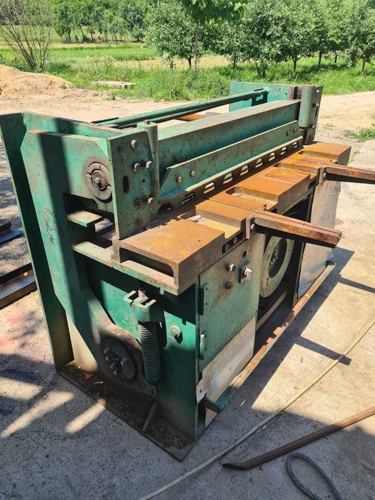 Vand ghilotina tabla