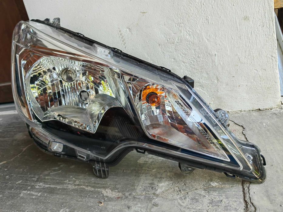 Фар Mitsubishi Space star десен Оригинален