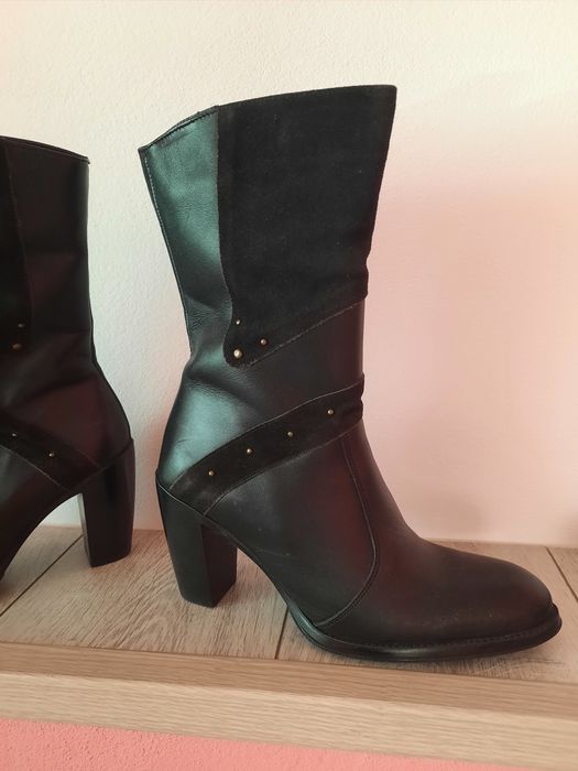 Ghete de piele cu toc