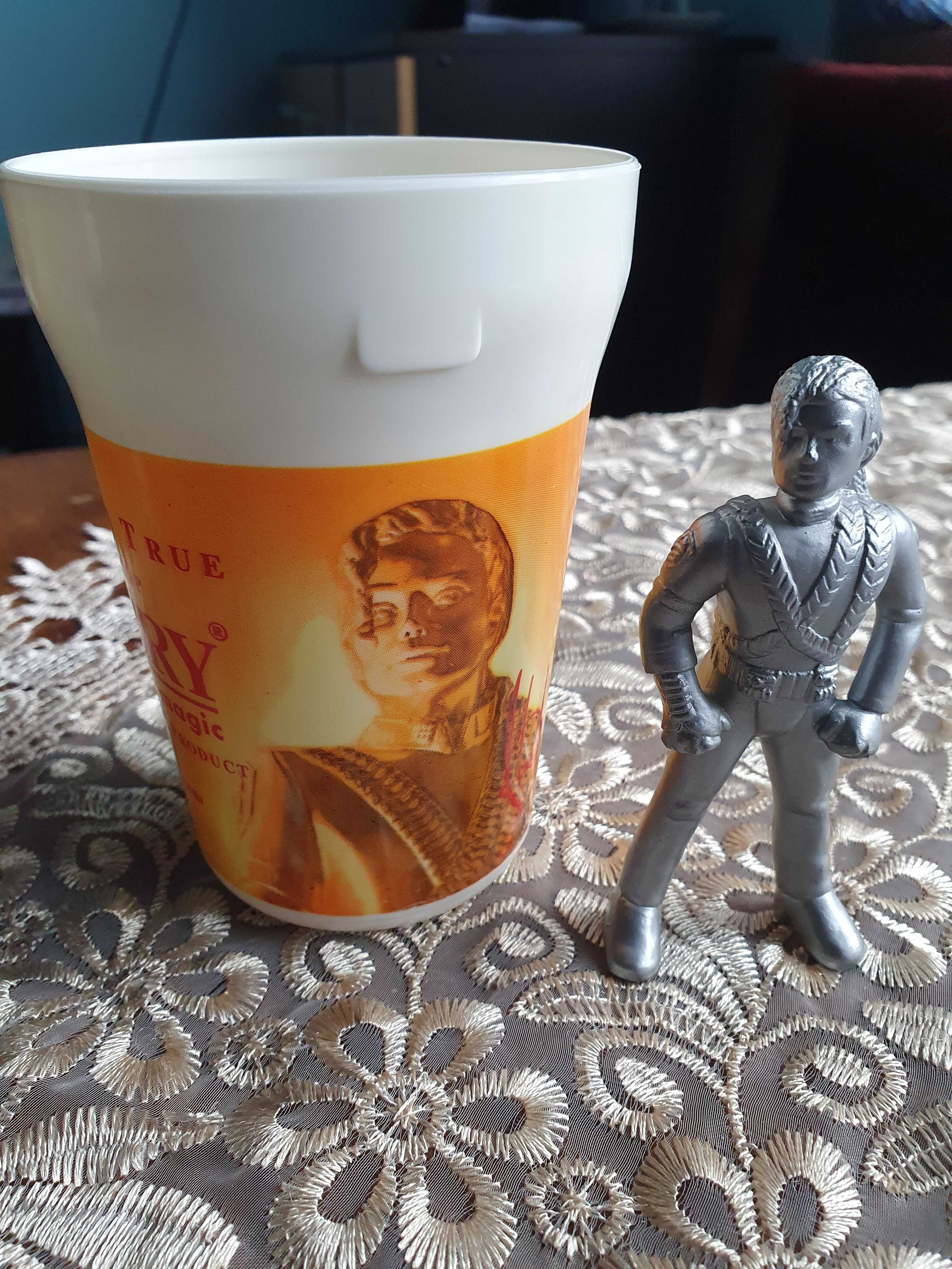 Pahar MJ Mystery Drink si statueta MJ History