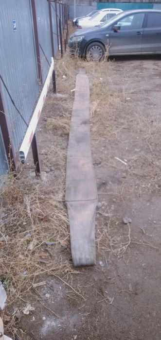 Сдаю в аренду чашку груз . под .10 000 т  длина 6 м ширина 30 см .