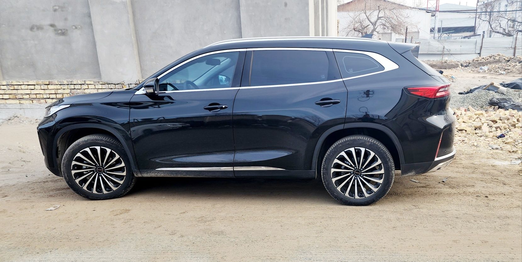 Exeed TXL full edition