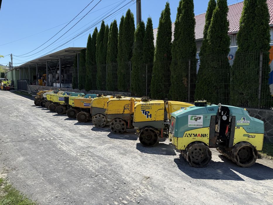 De vanzare sau da inchiriat vibrocompactor cu  picior de oaie