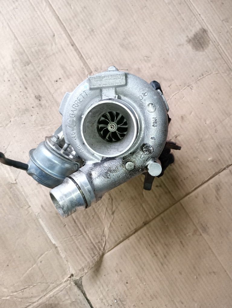 Turbina Renault megane 2,Vivaro,2.0 dci 150 cp euro 4 cod H8200