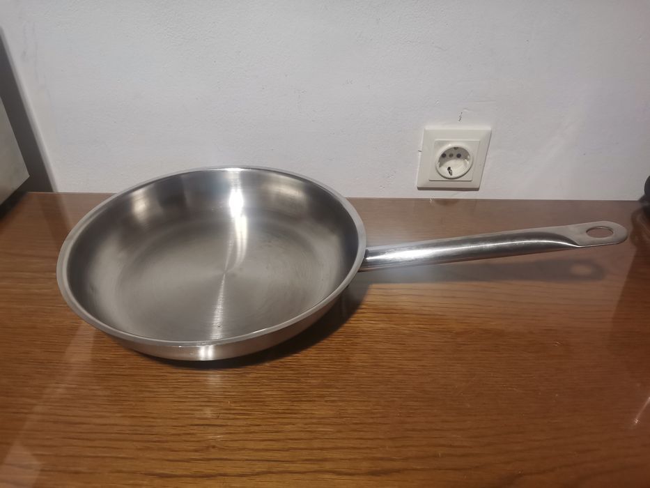 Tigaie Steinbach inox 18/10 1.8L