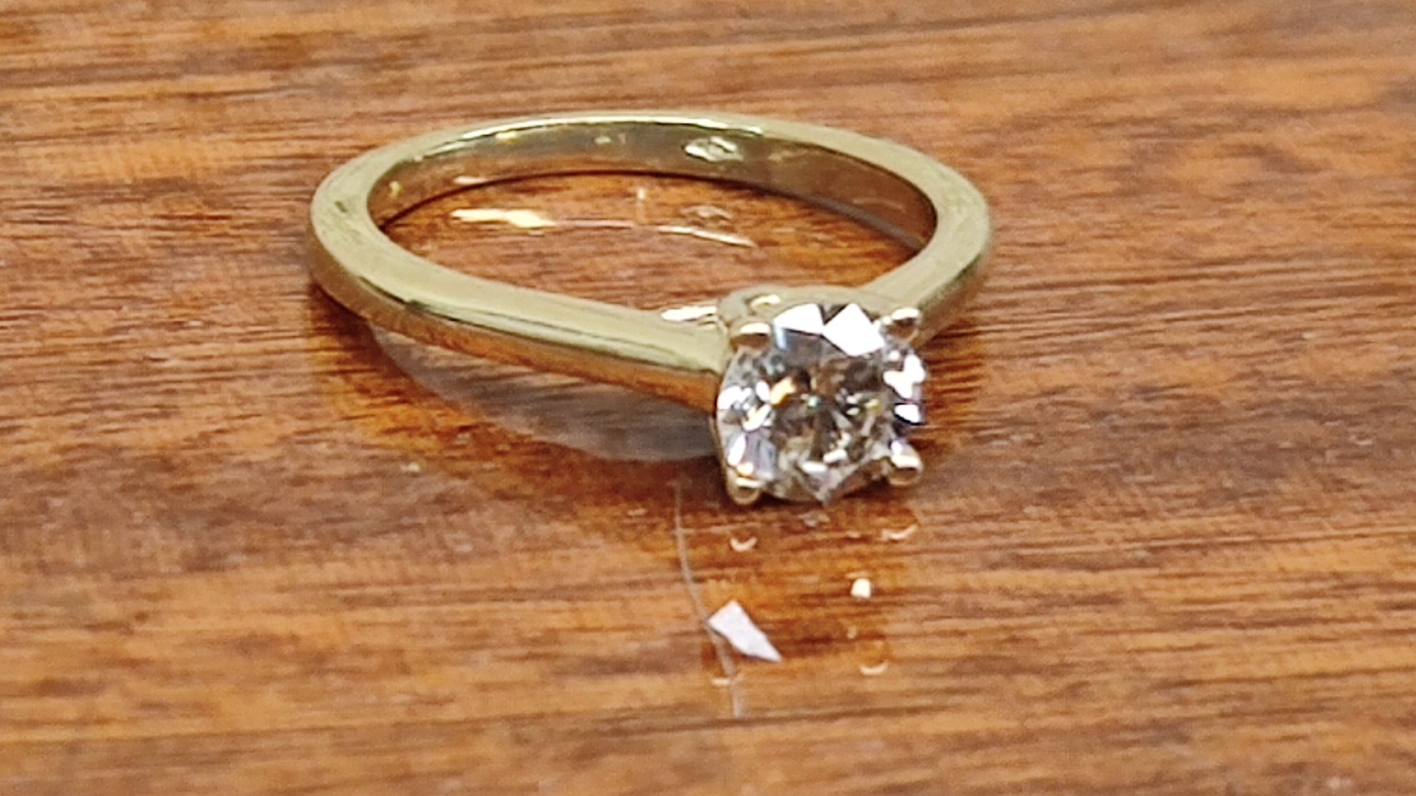 Кольцо с бриллиантом 0.89 карат