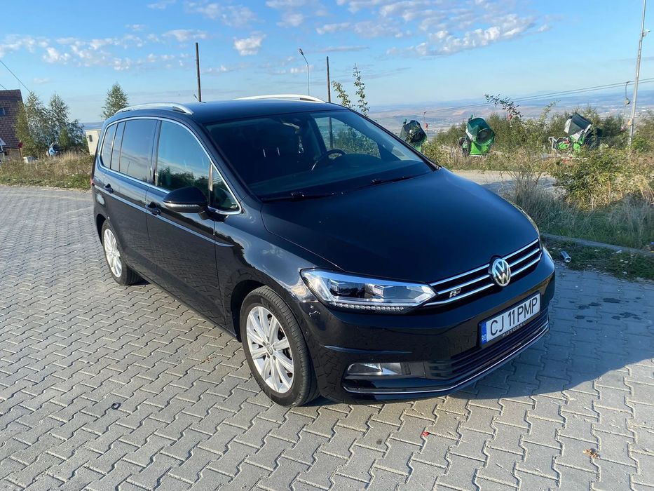 Volkswagen Touran Volkswagen Touran 2.0 TDI HighLine, an 2016 manuala, 7 LOCURI