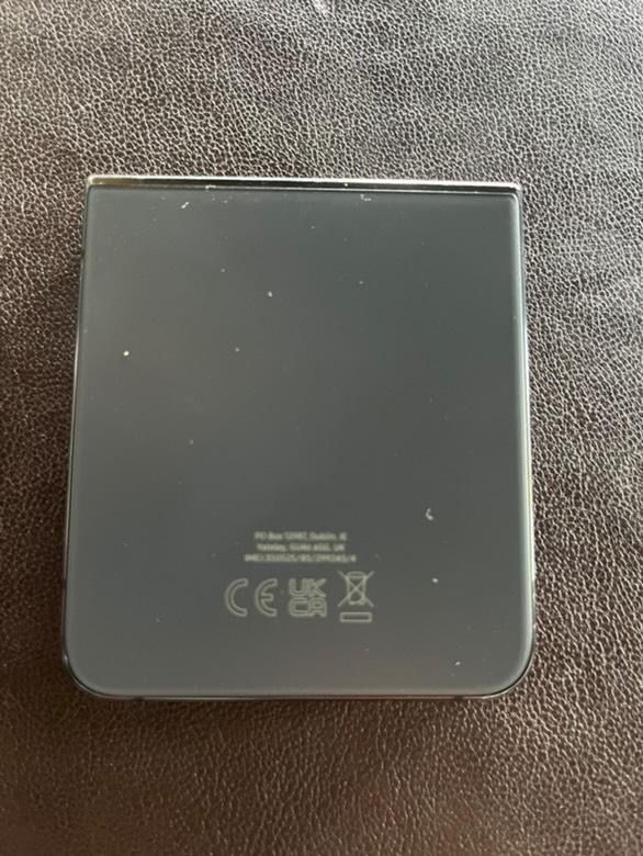 Самсунг Z flip 4