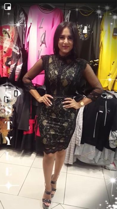 Rochie nude cu dantela brodata neagra marime M