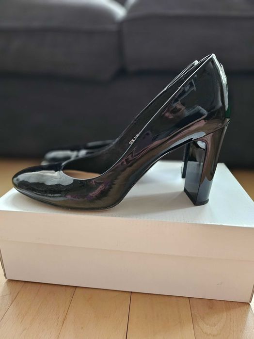 Pantofi cu toc Lasocki