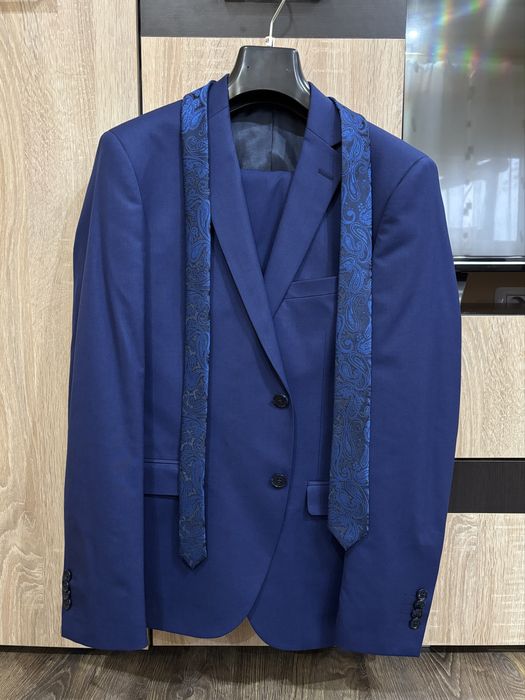 Costum elegant slim fit bluemarin ESCUDO