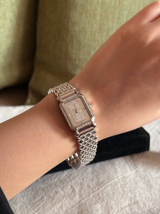 Швейцарские часы с платиной