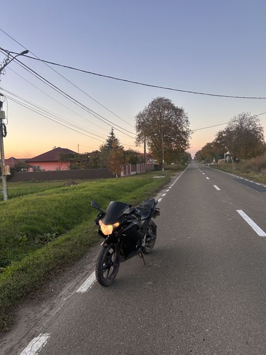 Vand Honda CBR 125R din 2014