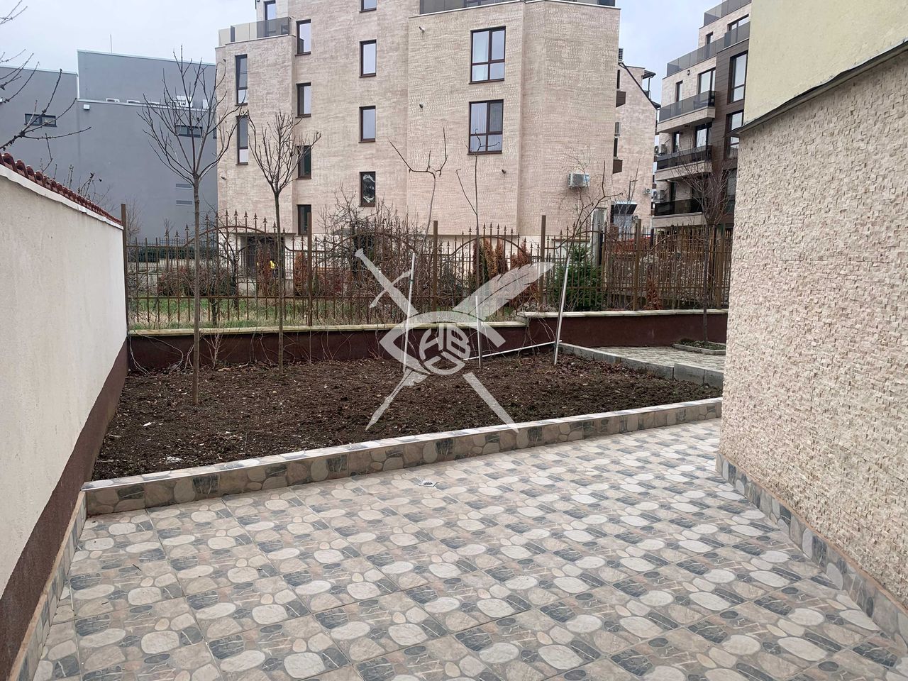 Продава се Тристаен апартамент в София, Манастирски ливади - 190 кв.м за 1206 €/кв.м - Снимка #3