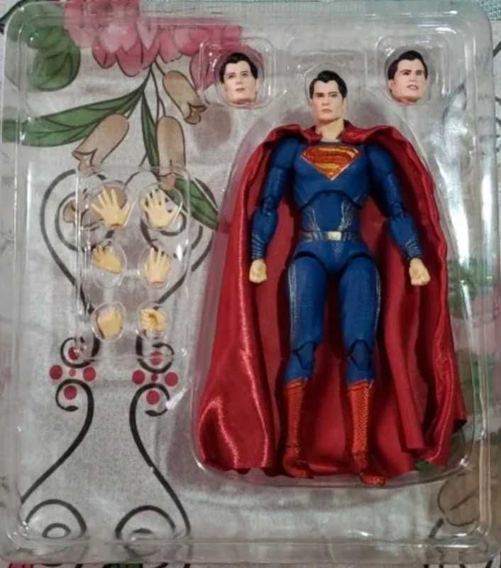 Superman figurina articulata