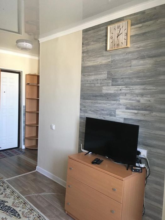 Сдаю 1-но ком квартиру по часам! 11 мкр 7дом, пишите в ватсап!