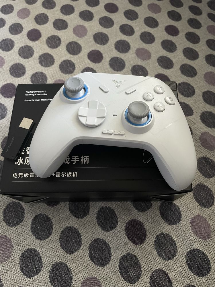 Продаю новый Геймпад XBox 360